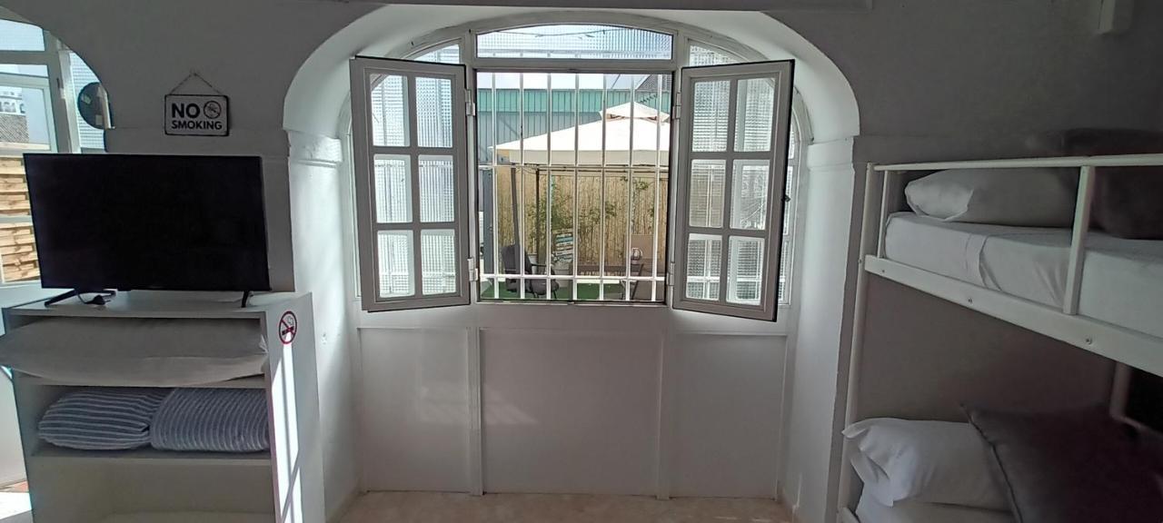Atico Guadalquivir - Touristic Loft With Terrace Apartment Севиля Екстериор снимка